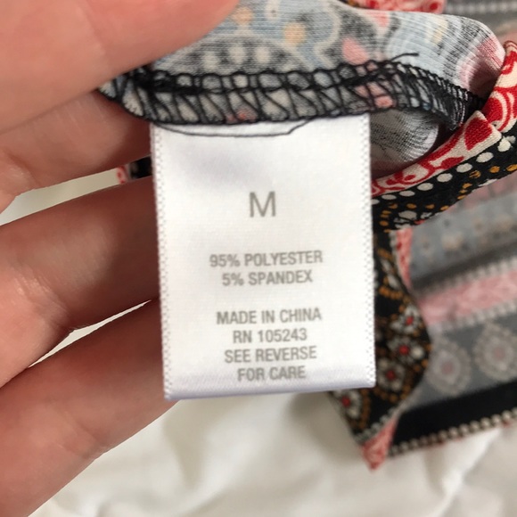 Off the shoulder blouse - Picture 2 of 5